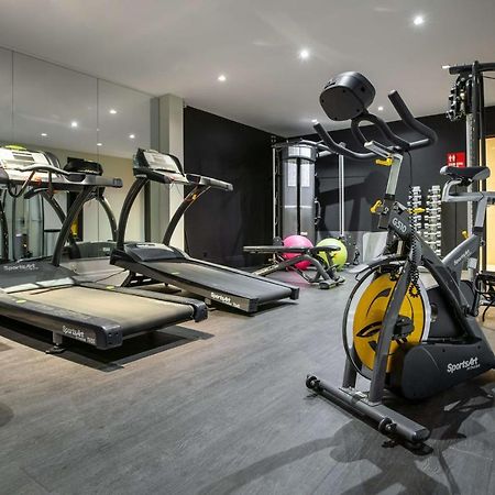 Radisson Red Brussels Hotel Ixelles Ngoại thất bức ảnh