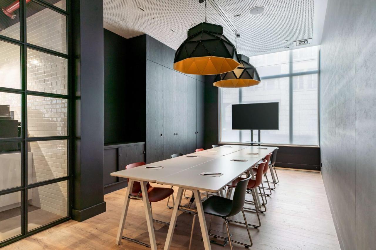 Radisson Red Brussels Hotel Ixelles Ngoại thất bức ảnh
