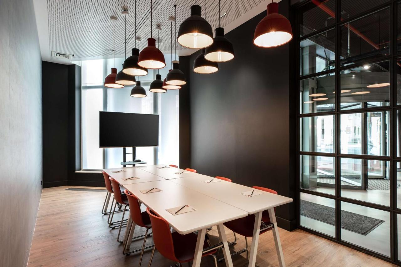 Radisson Red Brussels Hotel Ixelles Ngoại thất bức ảnh