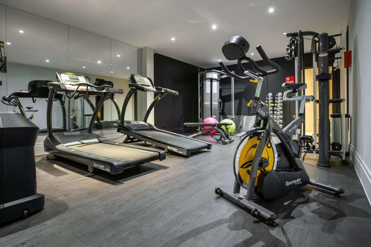 Radisson Red Brussels Hotel Ixelles Ngoại thất bức ảnh