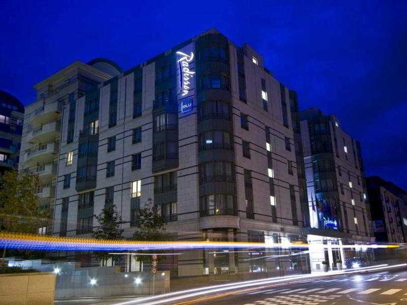 Radisson Red Brussels Hotel Ixelles Ngoại thất bức ảnh